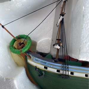 Dept 56,Heritage Village-collection New England Village Series,The Emily Louise